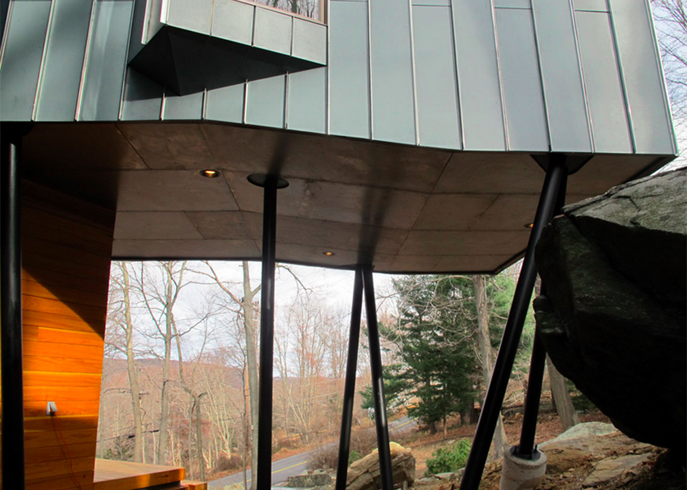 A 1960s Woodland Residence in Pound Ridge Gets an Extension Set on