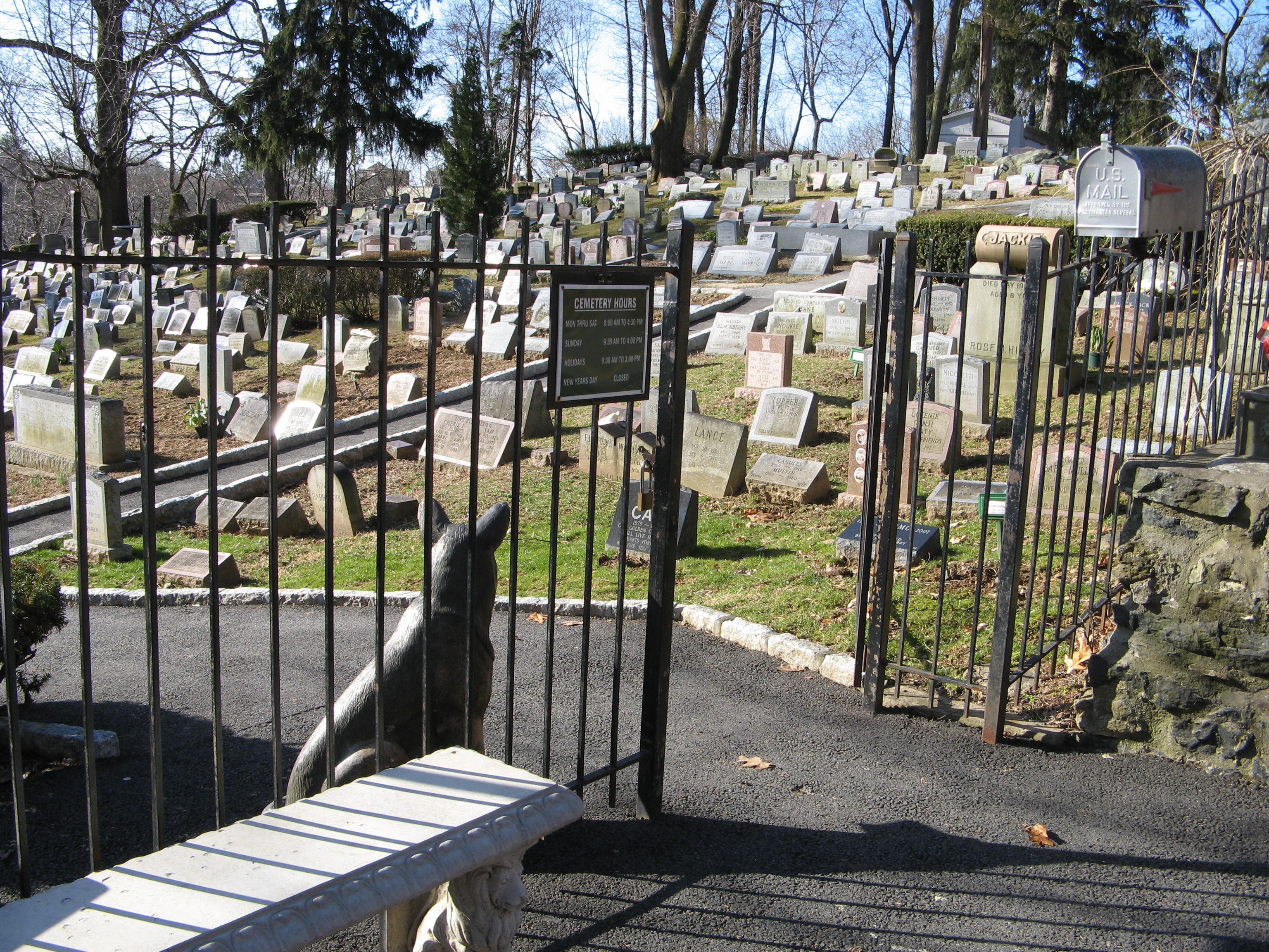 America's Oldest and Largest Pet Cemetery Is in Upstate NY 6sqft