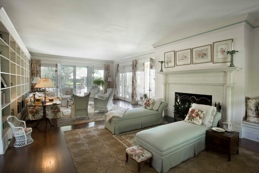 Lose Yourself In History at the Notorious Grey Gardens Estate for 175K/Month 6sqft
