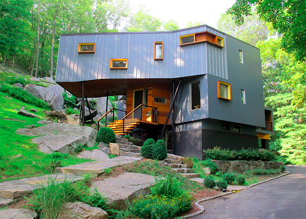 A 1960s Woodland Residence in Pound Ridge Gets an Extension Set on