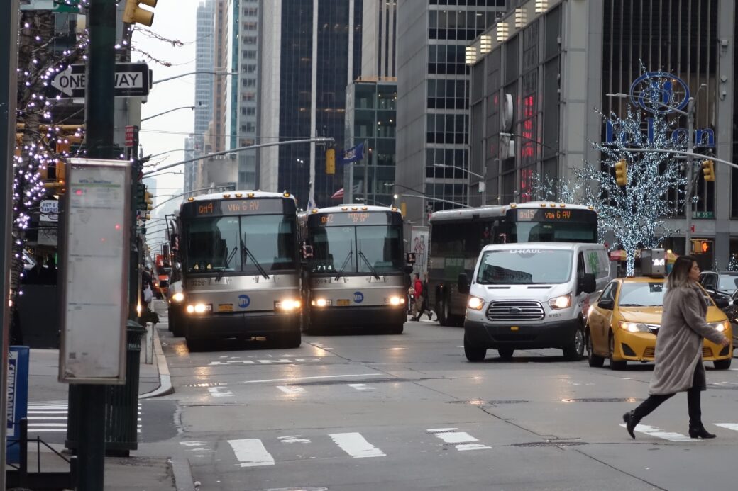 63-block dedicated bus lane proposed for 6th Avenue