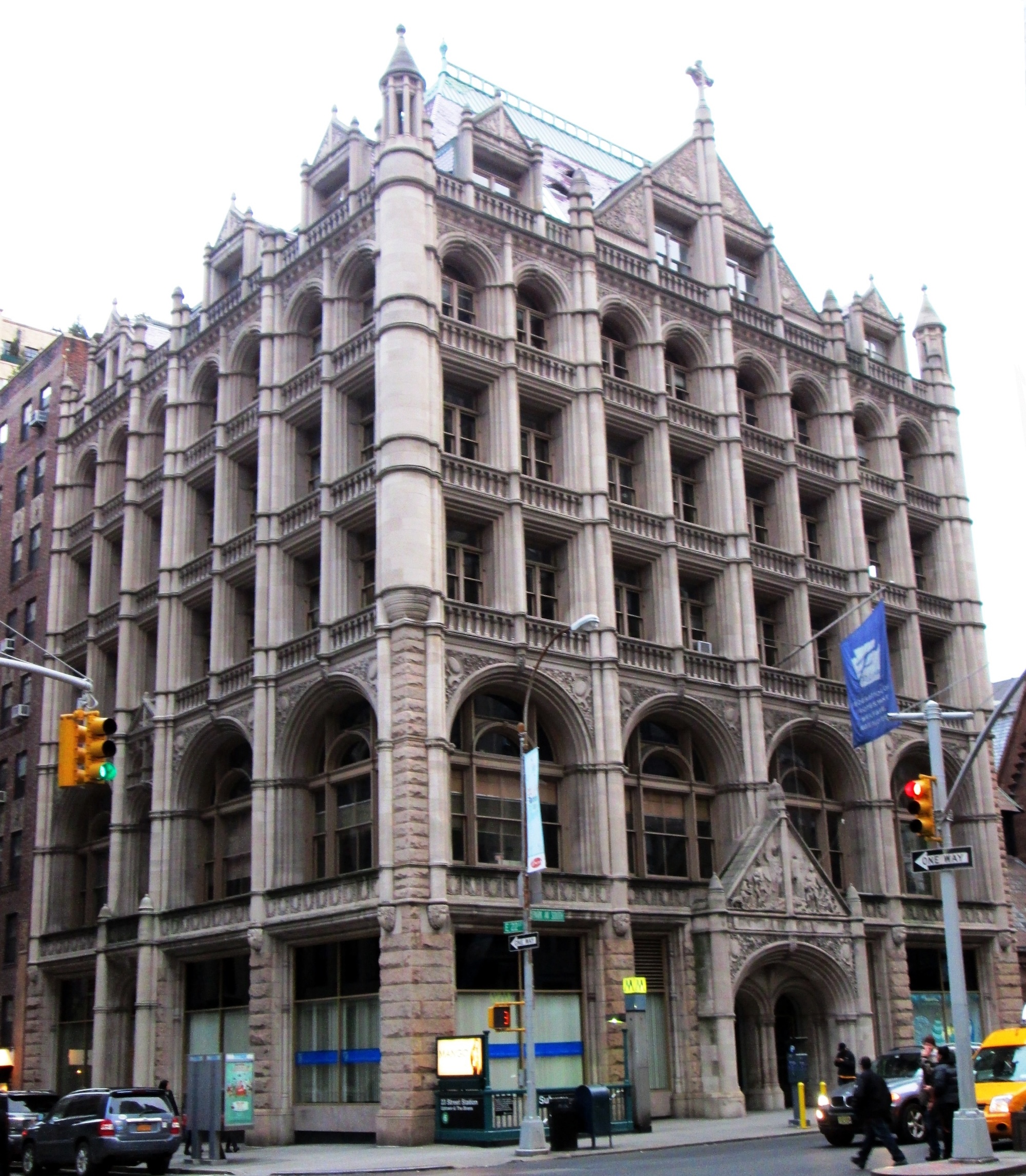 Airbnb buys landmarked Gramercy building for $81.5M