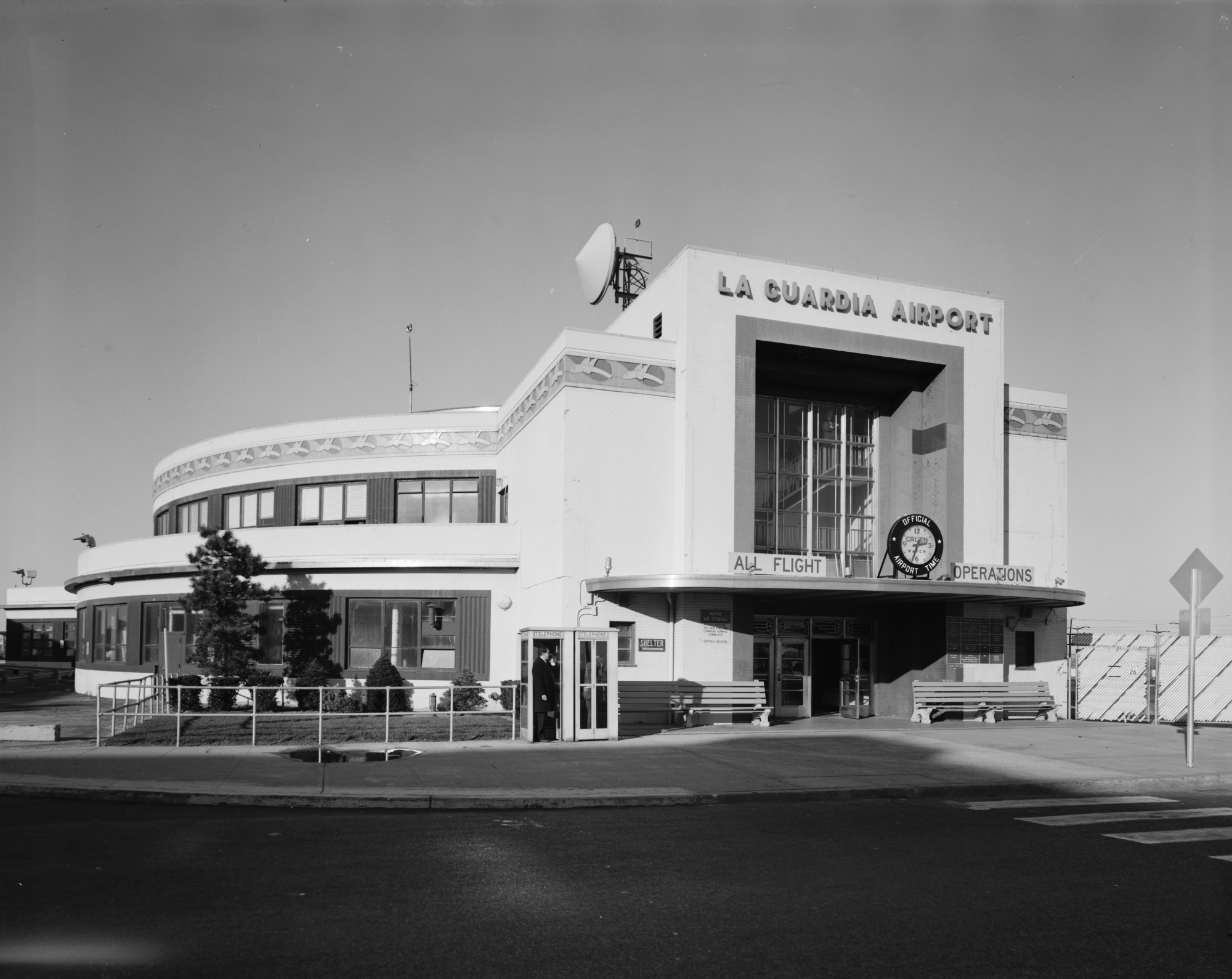 JetBlue wins auction to bring flights back to LaGuardia's historic Marine Air Terminal