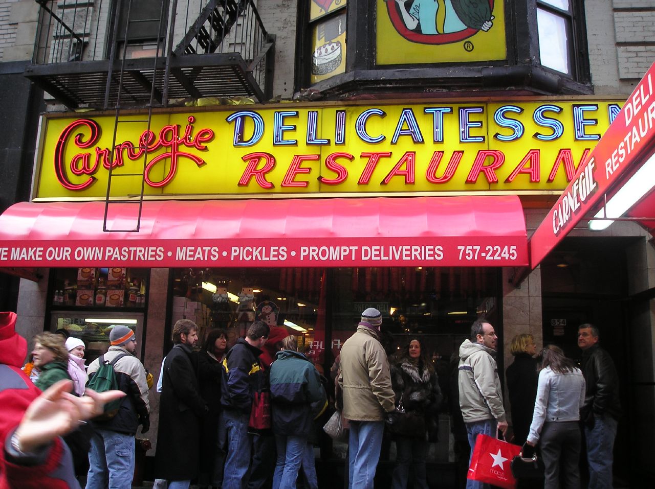 Carnegie Deli to reopen in Midtown after 10 years
