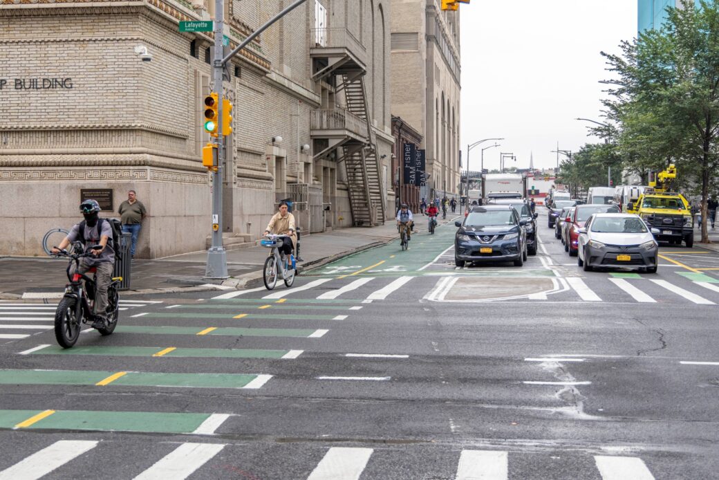 After street redesign, 5.5-mile protected bike corridor between Sunset Park and Dumbo is complete