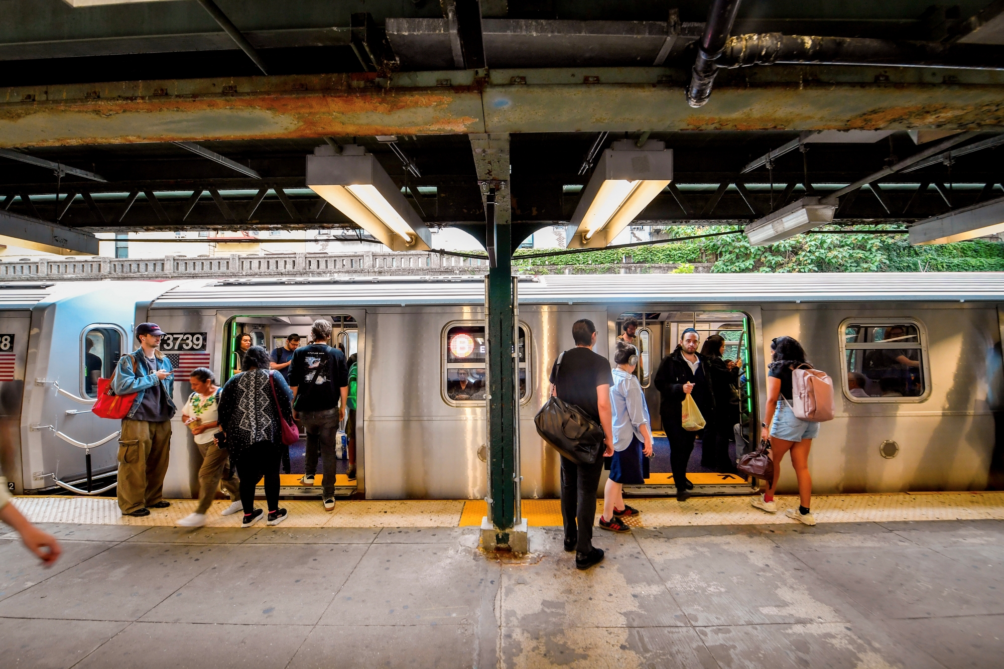 4.7 million people rode the NYC subway in a single day this week, a new post-pandemic record