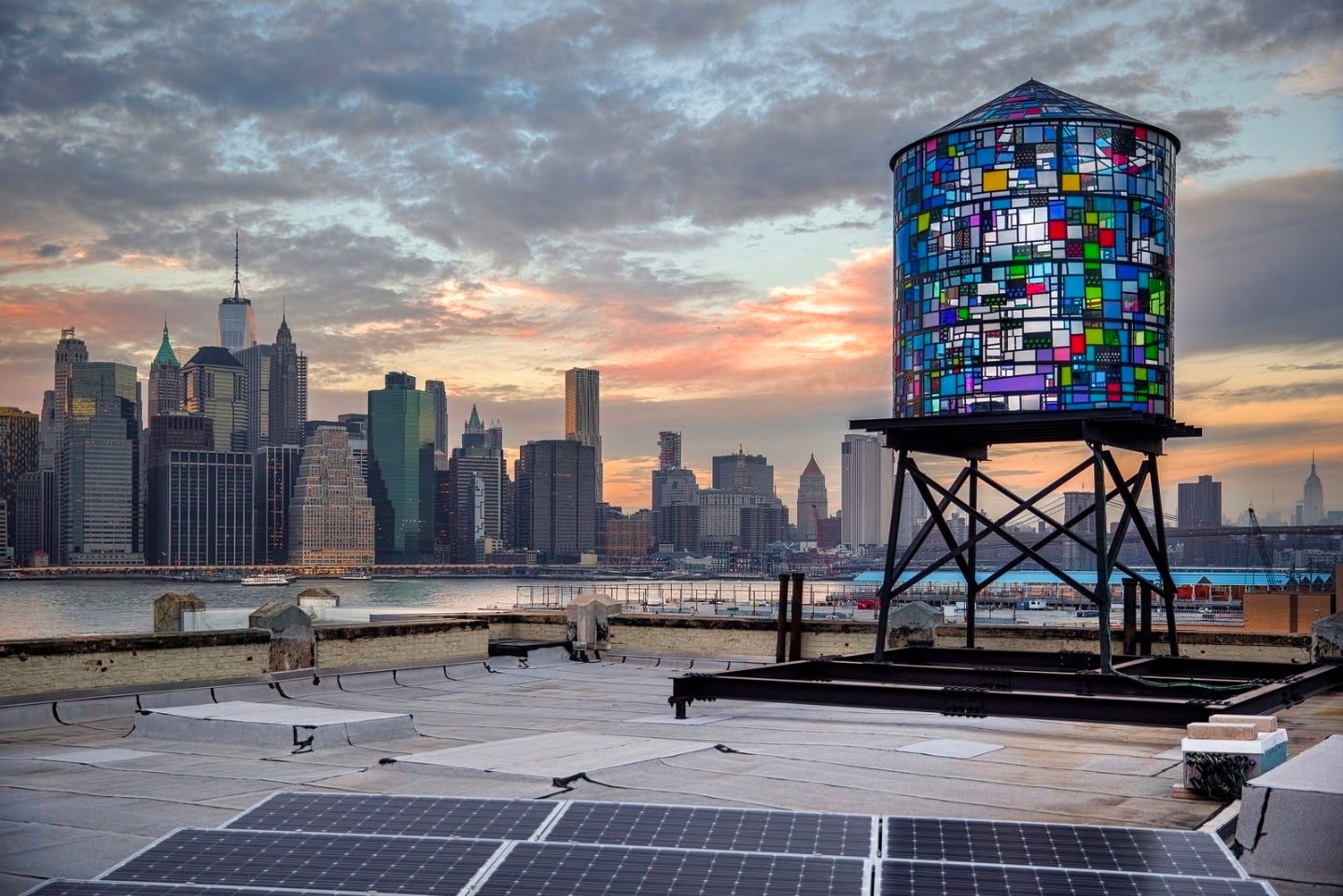 Tom Fruin’s iconic water tower sculpture in Brooklyn Bridge Park to be restored