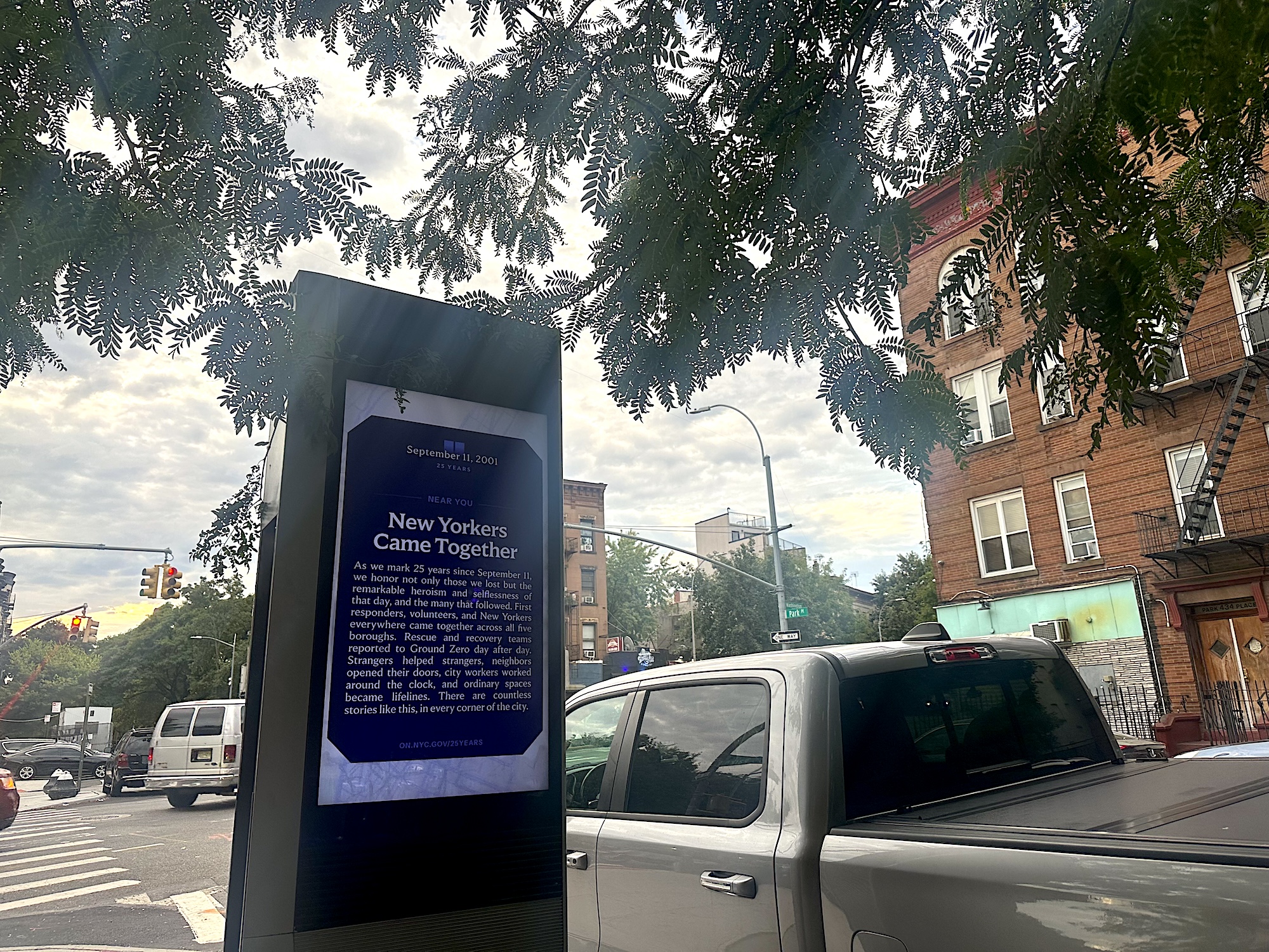 LinkNYC kiosks share stories of New Yorkers who helped 9/11 rescue and recovery efforts